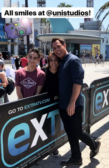 Mark Steines and Fans on Extra TV