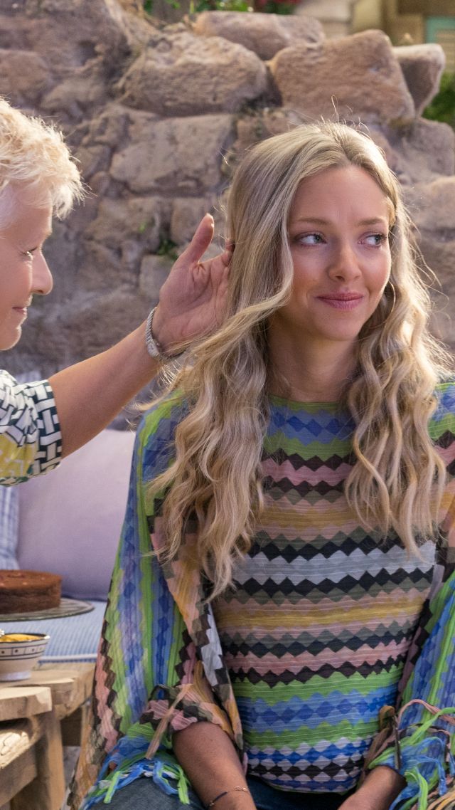 Amanda Seyfried Rocking Wavy Hair in Mamma Mia Here We Go Again