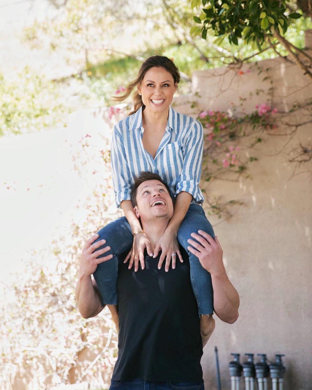 Get To Know Miss USA Hosts Vanessa And Nick Lachey Family Life