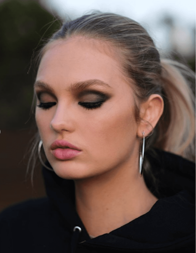 ROMEE STRIJD MAKEUP