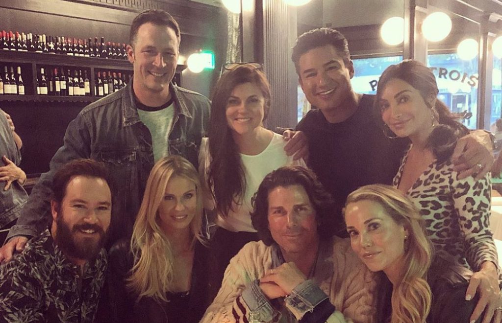 Mario Lopez, Mark Paul Gosselaar, Tiffani Thiessen & Elizabeth Berkley Have ‘Saved by the Bell’ Reunion Dinner