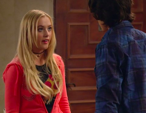 Dog with a Blog, Kathryn Newton,