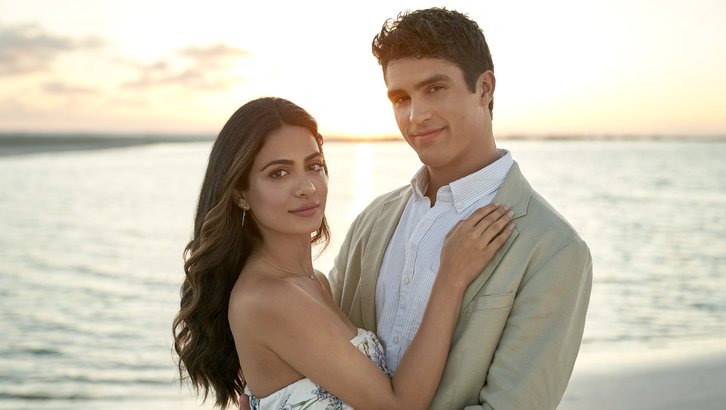 Tom Maden, Emeraude Toubia, Love in The Sun,