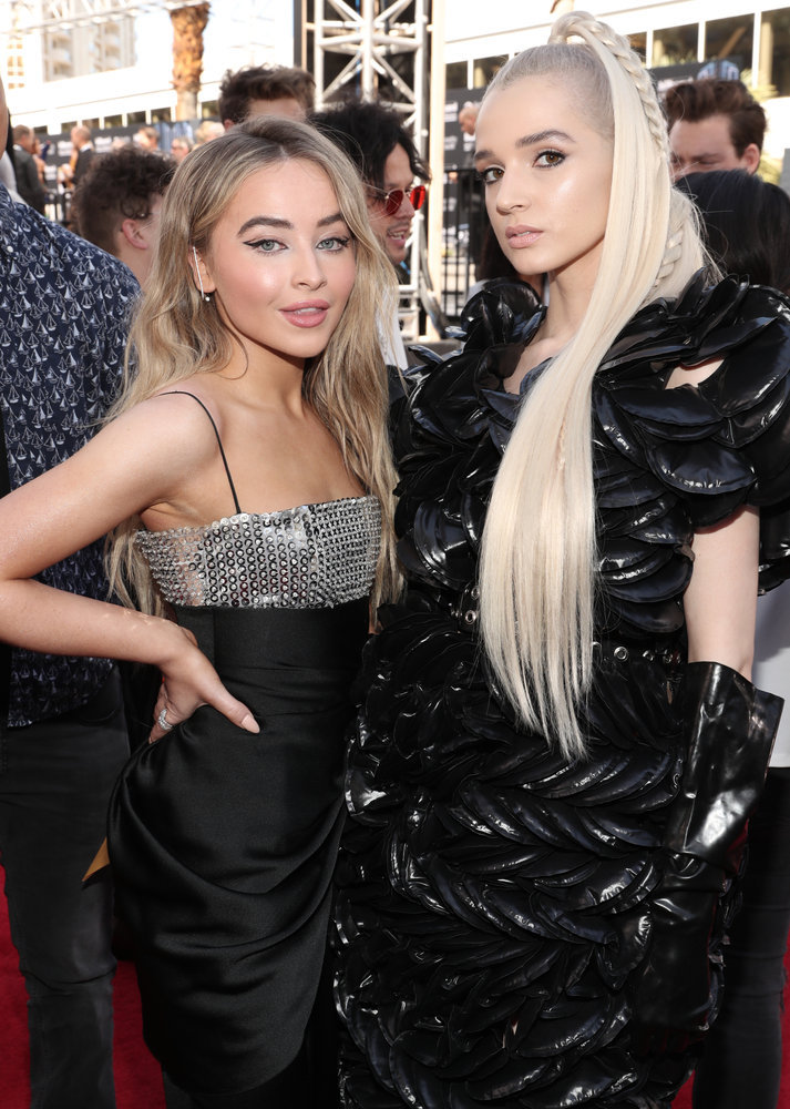 Billboard Music Awards Sabrina Carpenter and Poppy 2019