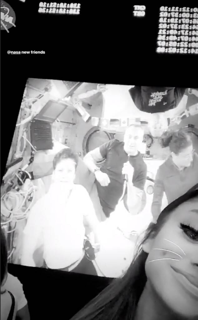 Ariana Grande, NASA,
