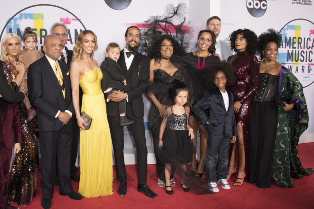 Diana Ross with her children at the AMAs 2017