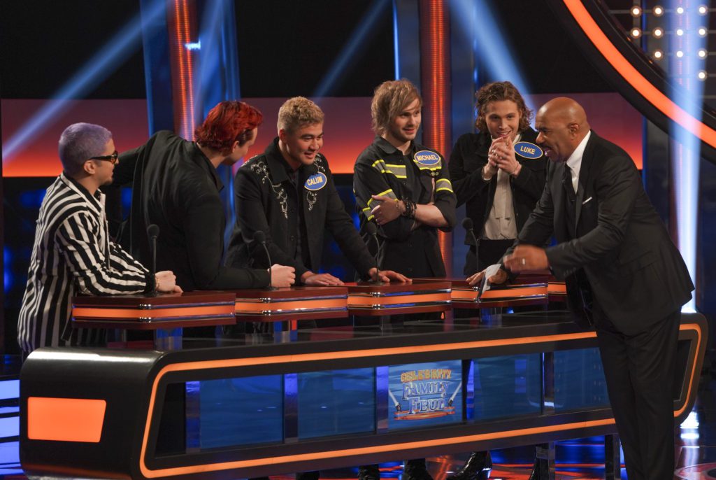 5 Seconds of Summer in 'Celebrity Family Feud' 2019