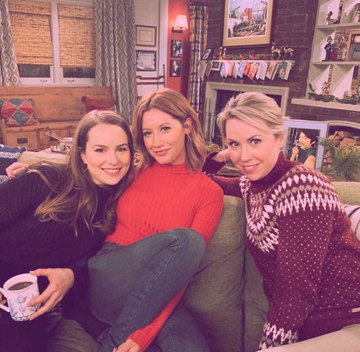 Bridgit Mendler, Ashley Tisdale, and Siobhan Murphy in Merry Happy Whatever