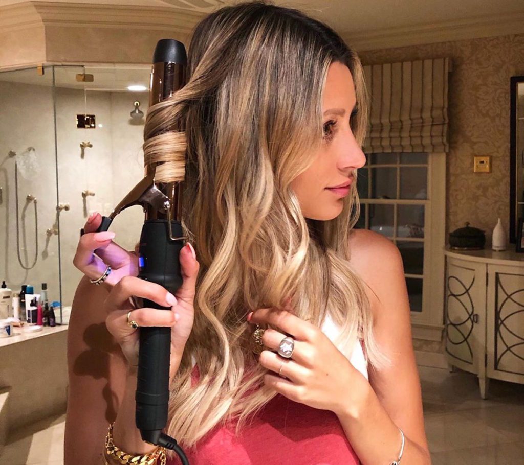 ‘Siesta Key’s’ Cara Geswelli Shares How She Curls Her Hair – Tutorial Inside!
