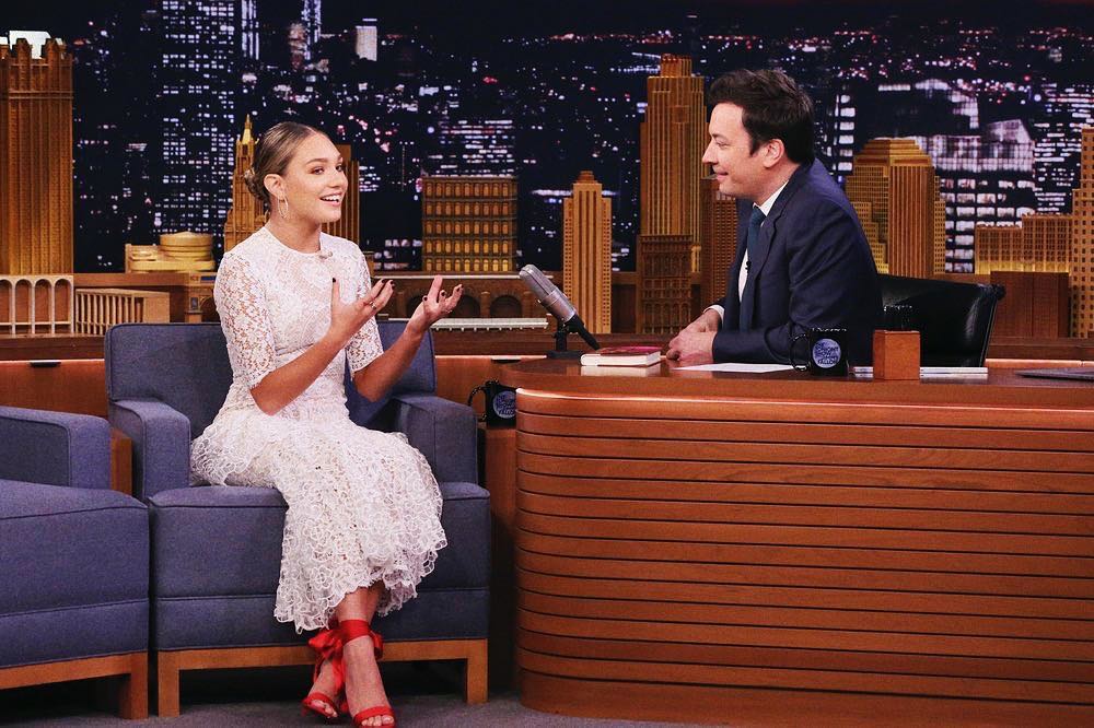 Maddie Ziegler on the late show