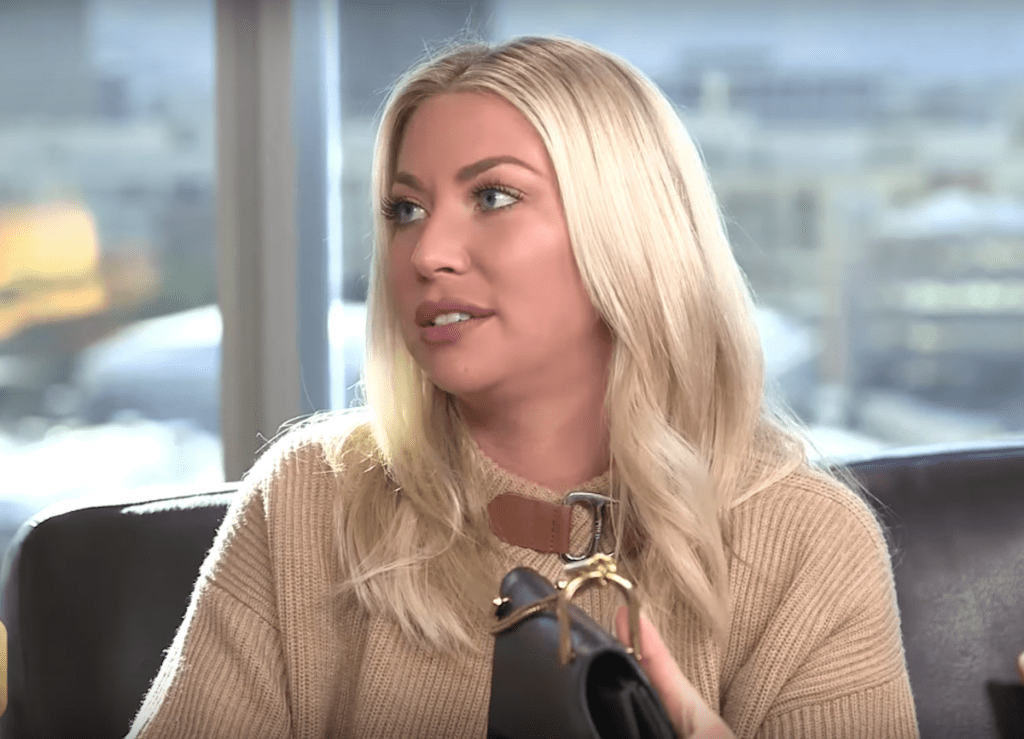 Stassi Schroeder "What's in my Bag?"