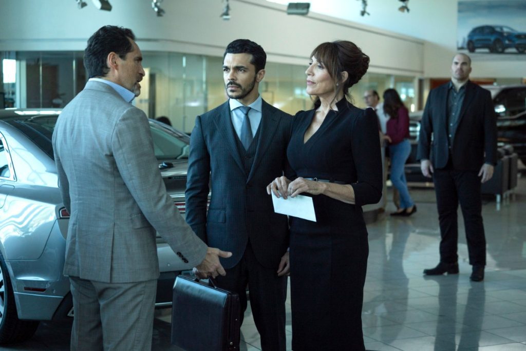 Santiago, Mateo and the Boss (katey sagal) on grand hotel