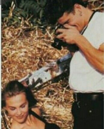 Jordan Knight photographing ex-girlfriend in 1990s