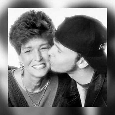 Donnie Wahlberg with his mom Alma