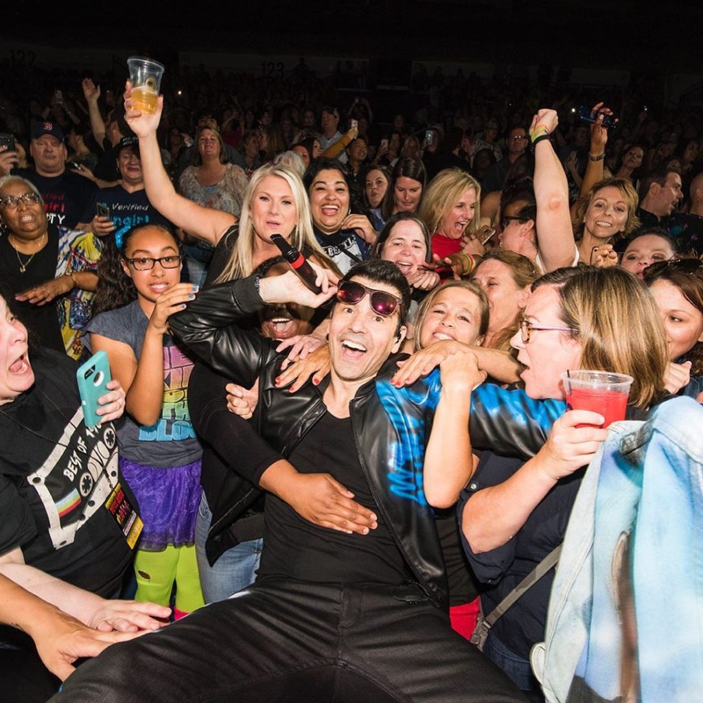 Jordan Knight with his fans