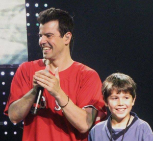 Jordan Knight and son on stage