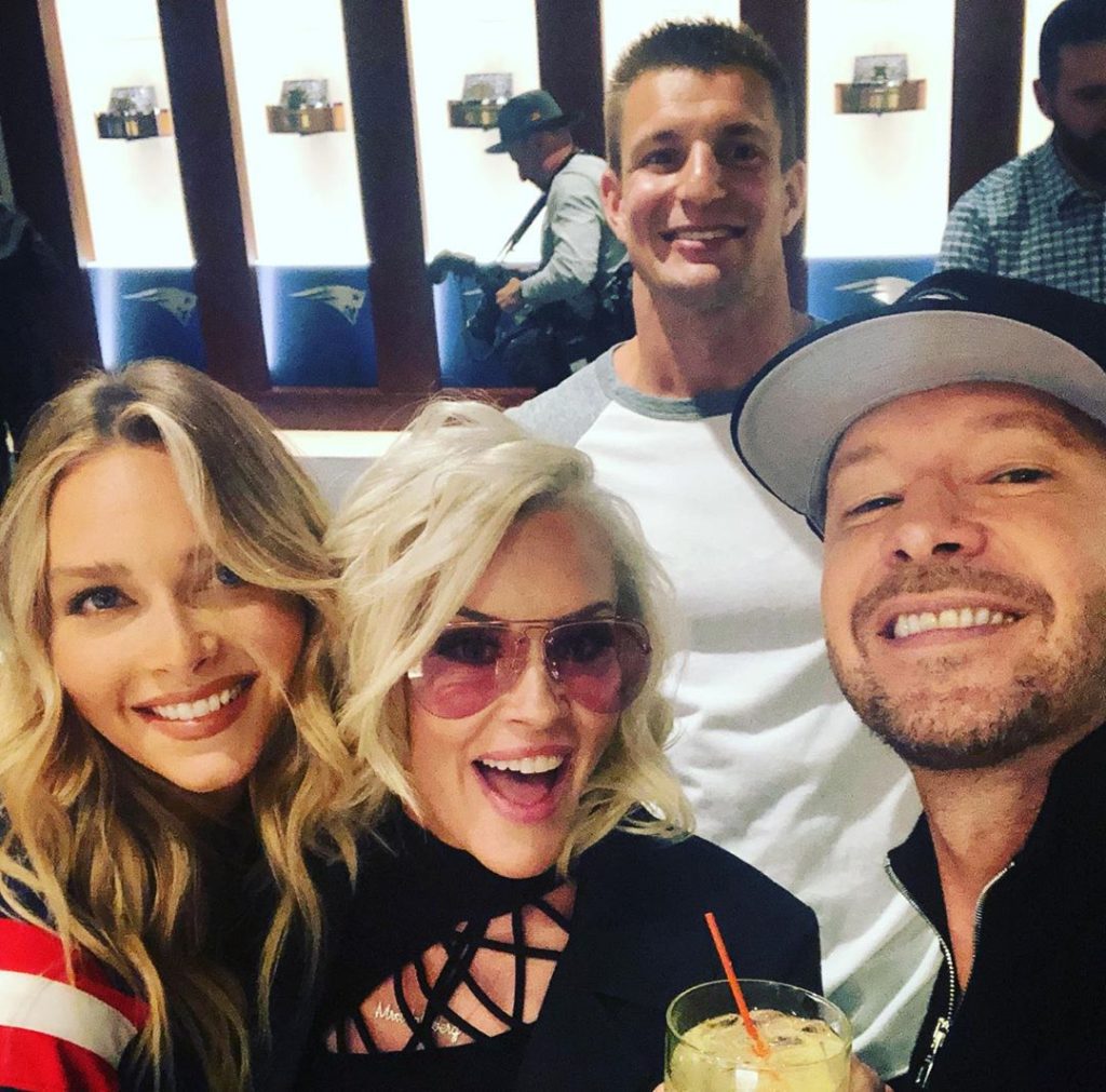 Donnie Wahlberg & Jenny McCarthy Hang Out with Former Patriots Rob Gronkowski – See Photos