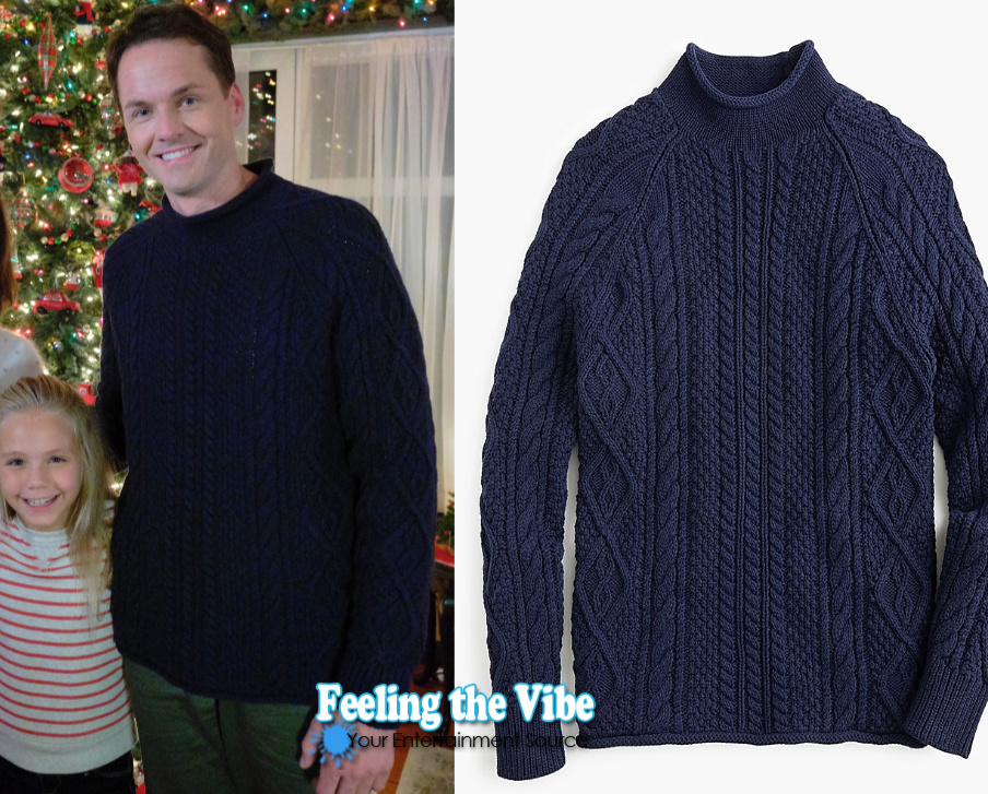 Paul Campbell's blue sweater in Holiday Hearts on Hallmark Channel