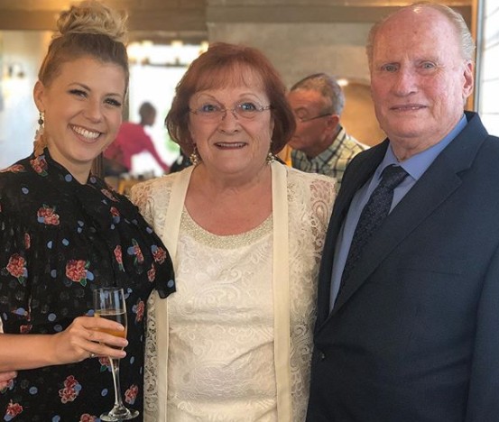 Jodie Sweetin's parents Sam and Janice at their 40th anniversary