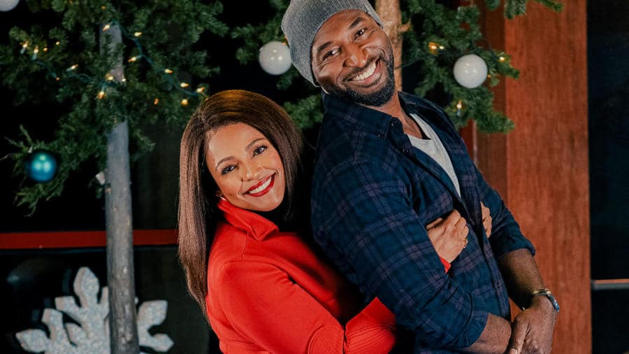 Kim Fields stars in 'You Light Up My Christmas' on Lifetime