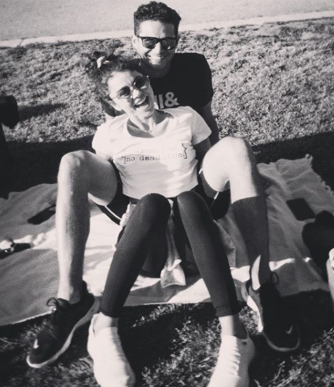 Sarah Hyland and Wells Adams couple