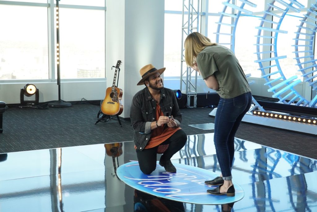Jordan Jones proposes to girlfriend Lēaira Marie on American Idol
