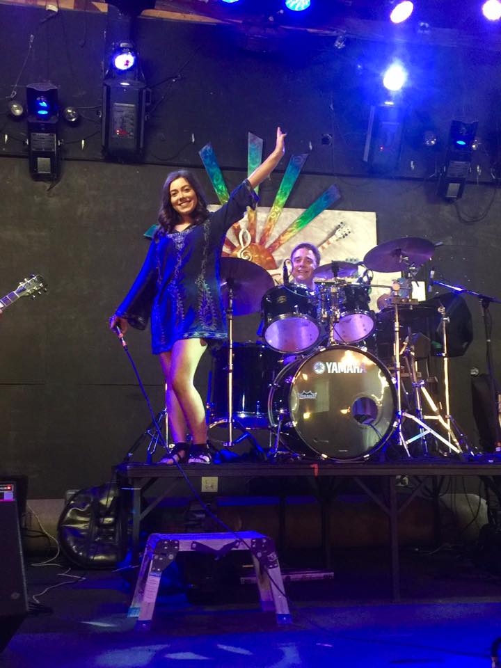 Faith Becnel performing