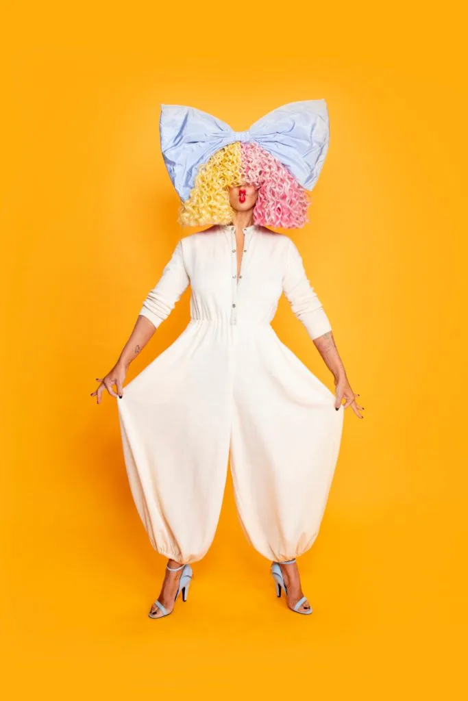 18+ Maddie Ziegler And Sia Videos Background