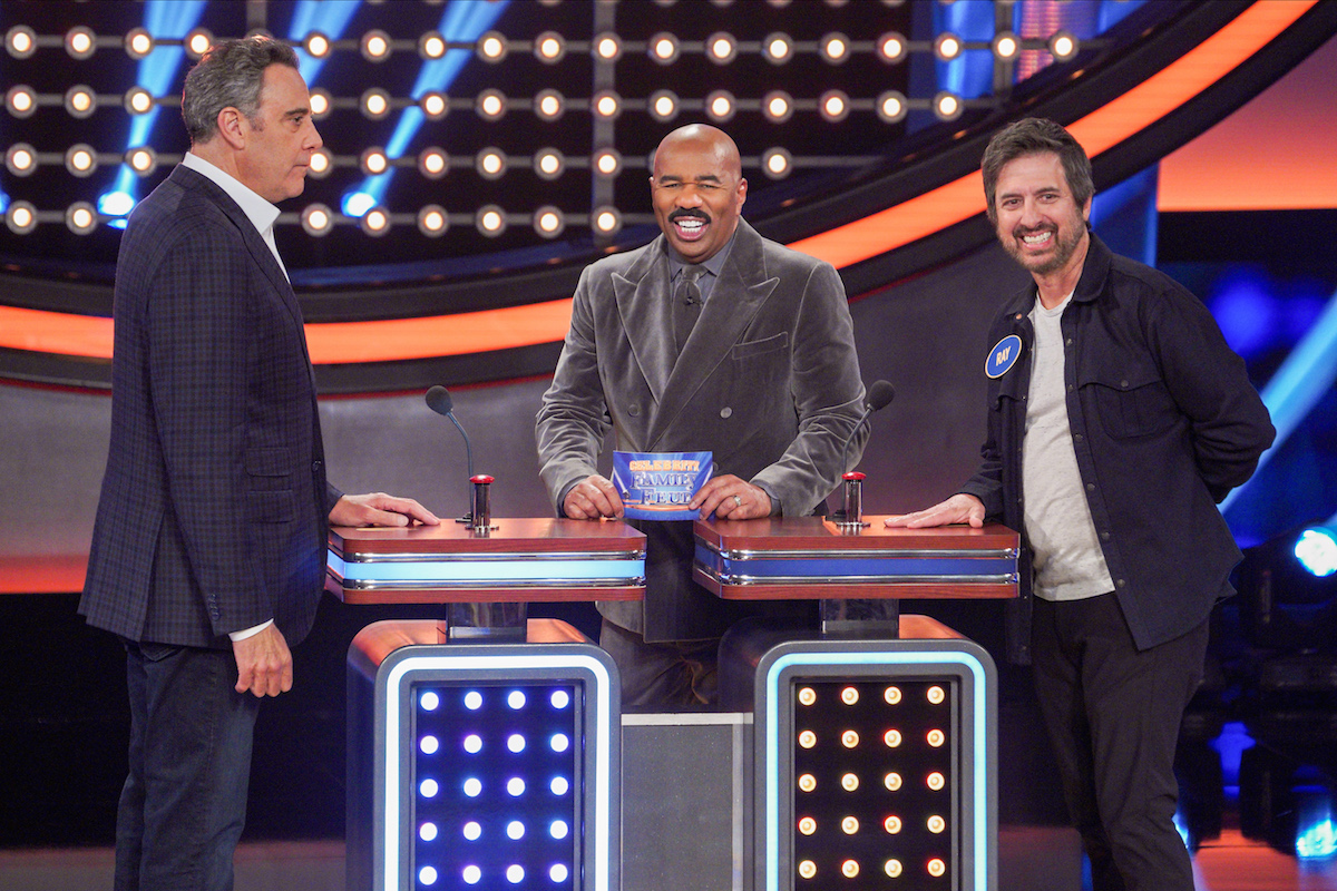 Brad Garrett vs Ray Romano on Celebrity Family Feud