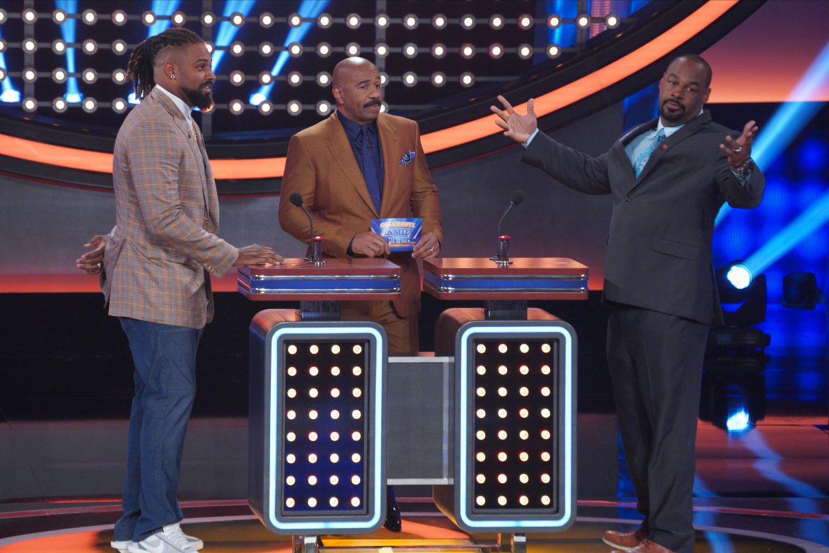 NFLPA Legends Joins NFLPA Pro Bowlers on 'Celebrity Family Feud' See