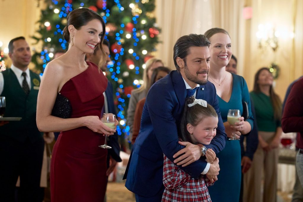 Hallmark 12 Dates Of Christmas 2024 Cast Tv Dredi Ginelle
