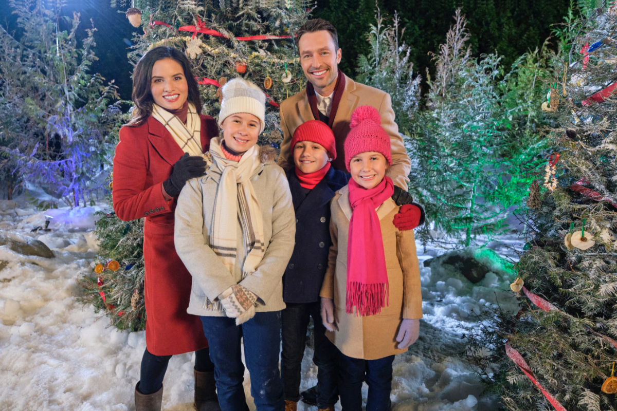 Christmas with the Darlings on Hallmark Channel 2020