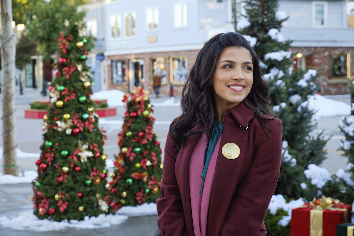 A CHRISTMAS RING, HALLMARK MOVIES & MYSTERIES