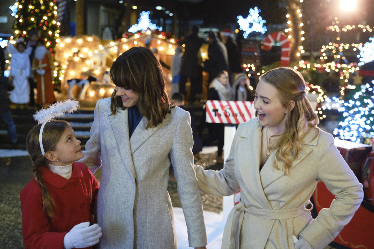 Get the Looks from Hallmark Channel's 'My Christmas Family Tree