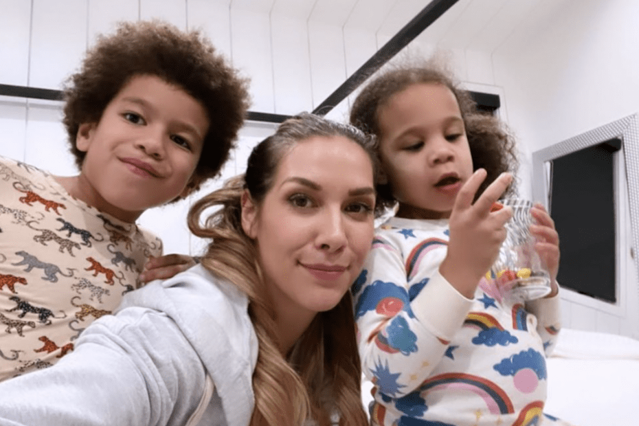 Allison Holker with her two children getting ready for bed