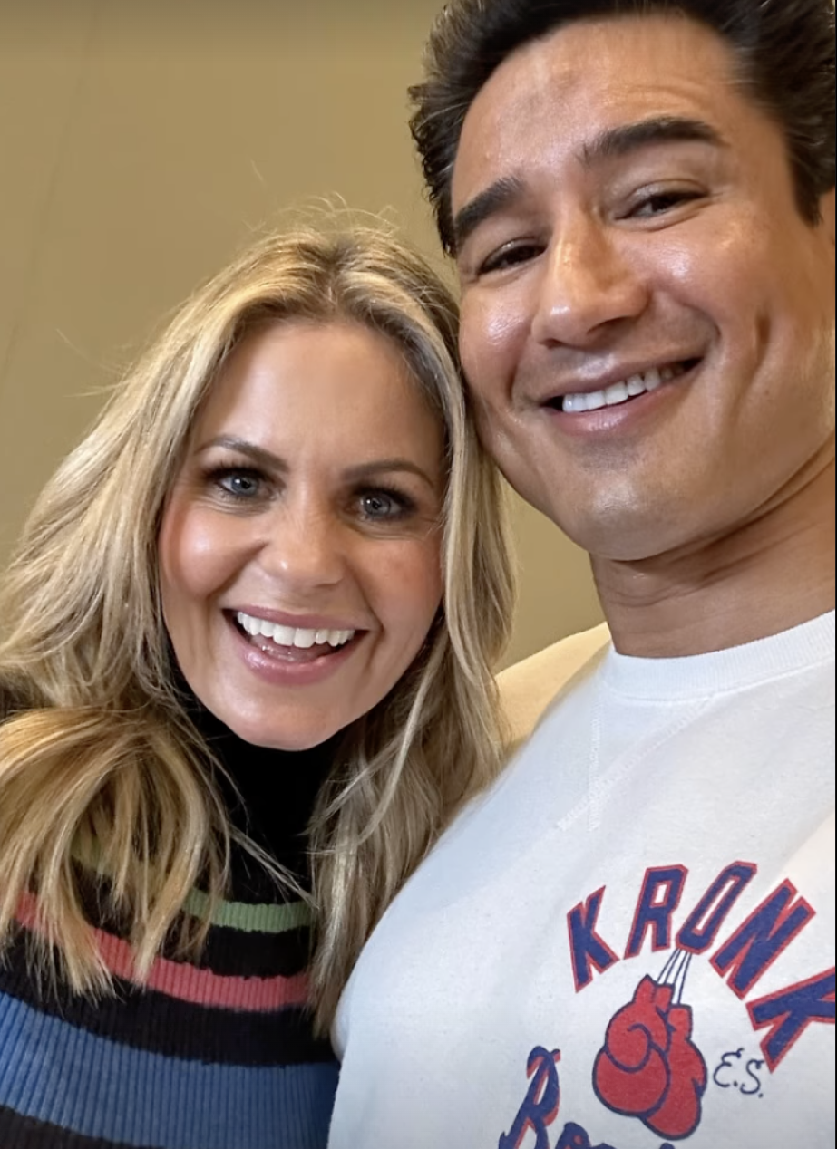 Mario Lopez and Candace Cameron Bure at the 90's Con 2023
